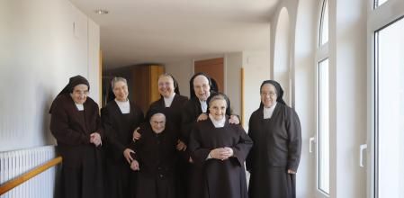 2-11-2023. Terrassa. Misa de despedida. Las Carmelites Descalces abandonan el Monasterio de Torre Mn Homs. © Foto: Cristóbal Castro
