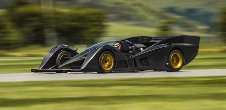 Detrás de este proyecto se encuentra David Dicker, un multimillonario australiano entusiasta del mundo de la competición automovilística.