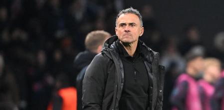 Paris Saint-Germain's Spanish headcoach Luis Enrique looks on during the UEFA Champions League 1st round, day 5, Group F football match between Paris Saint-Germain (PSG) and Newcastle United on November 28, 2023 at the Parc des Princes stadium in Paris. (Photo by Bertrand GUAY / AFP)