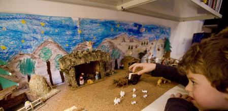 BACELONA- NI#{emoji}132;O CON BELEN-FOTO ANA JIMENEZ