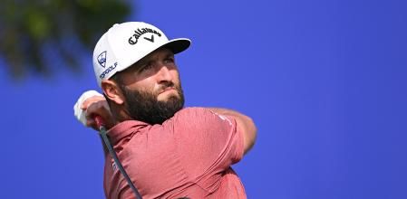 DUBAI, UNITED ARAB EMIRATES - NOVEMBER 19: Jon Rahm of Spain tees off on the 14th hole during Day Four of the DP World Tour Championship on the Earth Course at Jumeirah Golf Estates on November 19, 2023 in Dubai, United Arab Emirates. (Photo by Ross Kinnaird/Getty Images)