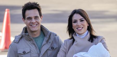 La periodista Patricia Pardo y el presentador Christian Galvez durante la presentacion ante los medios de su hijo Luca Galvez en Madrid.  24 de Diciembre del 2023