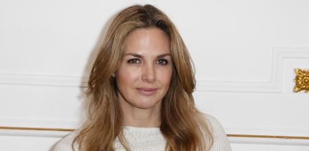 Genoveva Casanovas during act of firm 