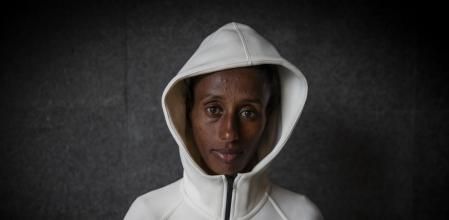 29 - 12 - 2023 / Barcelona / Entrevista a Ejegeyehu Taye, atleta etíope que corre la San Silvestre de Barcelona para Vuelta y Vuelta Sergio Heredia / Foto: Llibert Teixidó
