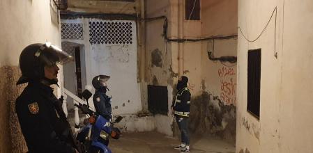 Las Fuerzas y Cuerpos de Seguridad del Estado detuvieron el pasado año a 77 presuntos terroristas en 35 operaciones relacionadas con el yihadismo, la cifra más elevada desde 2005