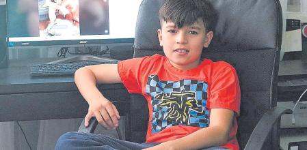 Pau Brunet, el niño youtuber con autismo