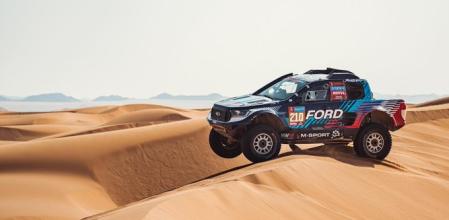 El Ford de Nani Roma durante la carrera