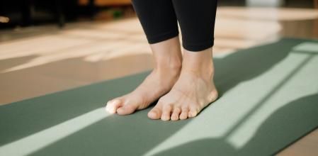 El pilates es beneficioso para personas mayores de 60 años.