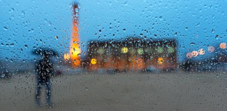 Lluvia en la Fàbrica del Sucre.
