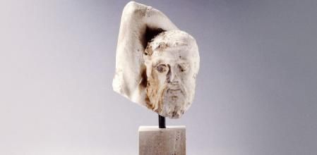 La escultura pertenecía a una escena que representaba la batalla mitológica entre los lapitas y los centauros