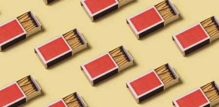 Aunque todavía no han caído completamente en el olvido, las cerillas están desapareciendo de nuestras cocinas