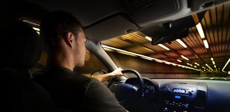 La mayoría de jóvenes conductores abogan por mantener el sistema de carné por puntos