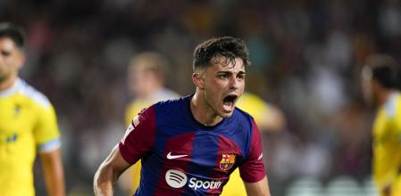 BARCELONA 20/08/2023.-El <U[centrocampista]> del FC Barcelona Pedri celebra el primer gol de <U[su]> equipo <U[durante]> el <U[partido]> que <U[enfrenta]> este <U[domingo]> en el FC Barcelona <U[y]> en el Cádiz en la <U[segunda]> jornada de LaLiga en el Estadio Olímpico de Barcelona. EFE/ Alejandro Garcia
