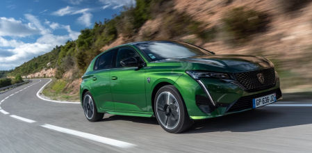 El trabajo de eficiencia se ha centrado en el motor, batería, aerodinámica, peso y reducción de pérdidas por fricción.