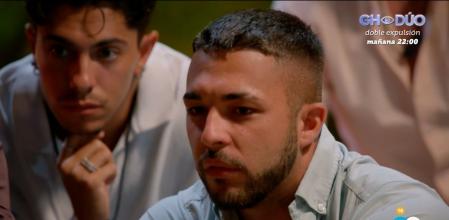 Álex se hunde durante la última hoguera de confrontación en 'La isla de las tentaciones': 