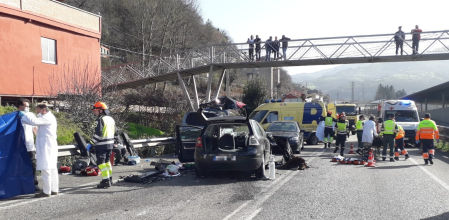 Lugar del accidente de tráfico en el que murieron dos personas