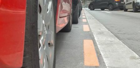 Algunas ciudades han implementado la zona naranja de estacionamiento regulado&nbsp;