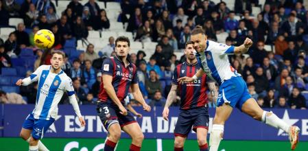 Braithwaite remata durante el Espanyol - Levante