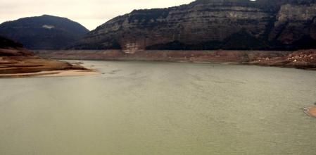 Día de lluvia en el pantano de Sau.