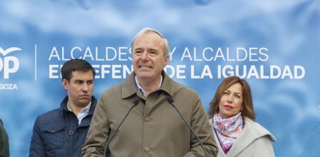 ZARAGOZA 27/01/2024.- El presidente del Partido Popular de Aragón, Jorge Azcón durante el acto de clausura de este sábado en el que leen el manifiesto 'por la igualdad de los españoles'. EFE/ Javier Belver