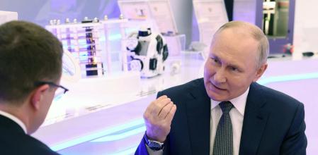 Russia's President Vladimir Putin gives an interview to journalist Pavel Zarubin in Moscow, Russia, February 14, 2024. Sputnik/Alexander Kazakov/Pool via REUTERS ATTENTION EDITORS - THIS IMAGE WAS PROVIDED BY A THIRD PARTY.