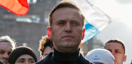 Alexéi Navalni en una imagen cuando todavía se encontraba libre, encabezando una manifestación&nbsp;