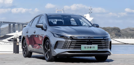 BYD Destroyer 05, una berlina híbrida enchufable barata