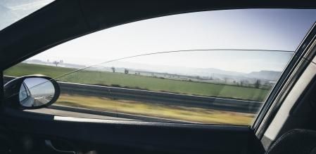 El efecto helicóptero se acentúa cuanto mejor aislado esté el coche.