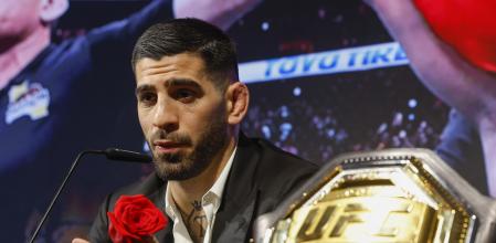 El luchador hispano georgiano Ilia Topuria, proclamado campeón del peso pluma de la UFC