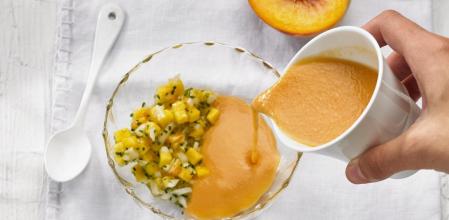 La receta del gazpacho de melocotón más fresco y apetitoso