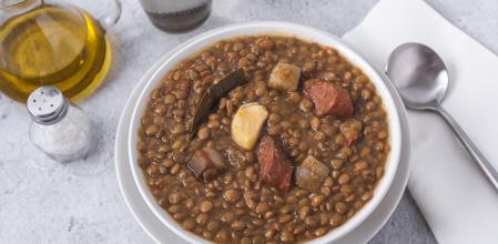 Prueba esta sabrosa y rapidísima receta de lentejas estofadas en Thermomix