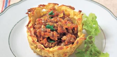 Receta vegetariana: cestitas de patatas con lentejas especiadas