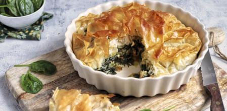 Receta de Spanakoptia, el pastel griego de espinacas más crujiente