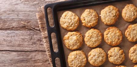 Cómo hacer galletas de coco en el microondas