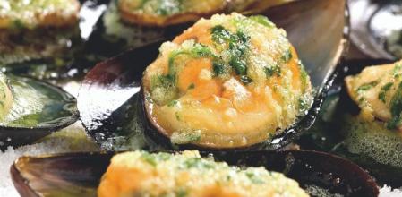 Prepara unos sabrosos mejillones gratinados ideales como entrante