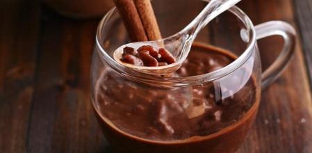 Risotto con chocolate negro, naranja y canela, una receta irresistible para probar