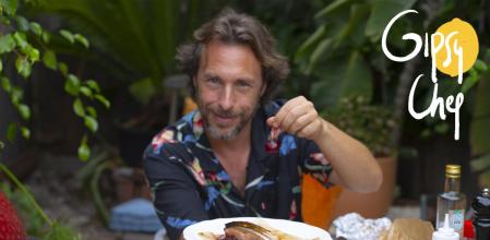 La receta más original de salmón asado con cerezas de Gipsy Chef