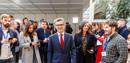 Votación a favor del acuerdo sobre la ley de amnistía, durante una Comisión de Justicia, en el Congreso de los Diputados, a 7 de marzo de 2024, en Madrid (España). La Comisión de Justicia estudia hoy el acuerdo del PSOE, Junts y ERC para desbloquear la ley de amnistía después de días de trabajo conjunto, aunque sin desvelar hasta hoy el contenido de la misma. El texto recoge que la futura norma “cubrirá si a todas las personas vinculadas al proceso independentista