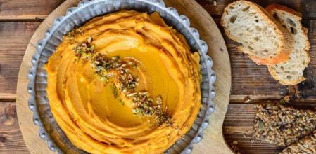 Receta de hummus de boniato, un entrante de temporada