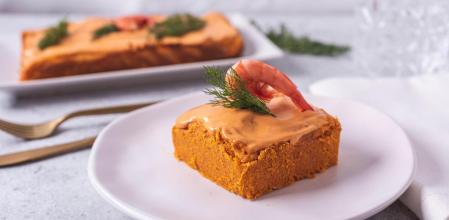Pastel de gambas con atún en microondas, la receta más rápida para triunfar