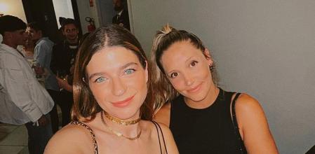 Raquel Martínez, alias Bonbon Reich, con Núria Casas en una imagen de archivo