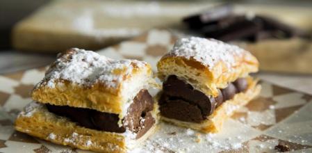Hojaldre con crema de trufa, una verdadera tentación crujiente