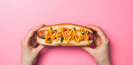 Sorprende con esta irresistible receta de salchichas a la cerveza