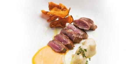 Receta rápida de solomillo de cerdo con puré de calabaza y comino