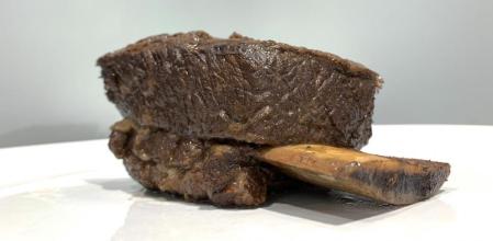 La receta de costilla de Angus guisada que te hará salivar