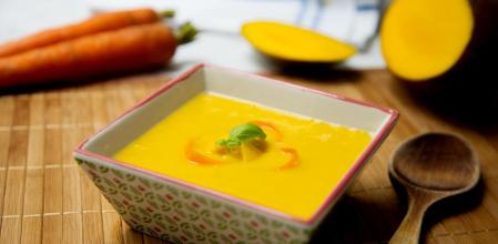 Cómo hacer una crema fría de zanahoria y mango