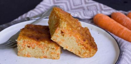 Prepara este sencillo bizcocho de zanahoria en el microondas