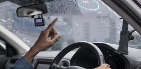 Ventana interactiva de un coche