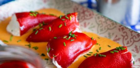 Aprende a preparar estos pimientos del piquillo rellenos de brandada de bacalao