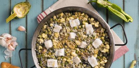 Prepara este sabroso arroz con bacalao y verduras